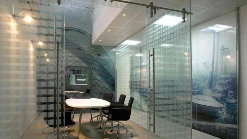 Sliding-office-partition.webp