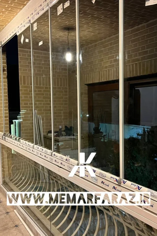 Rail-balcony-glass.webp