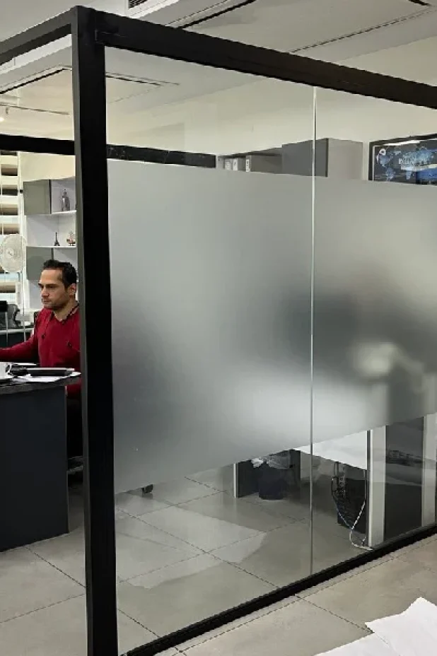 glass-partition-2-1.webp